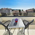 Apartment Melia *